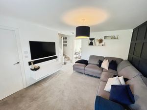 Lounge- click for photo gallery